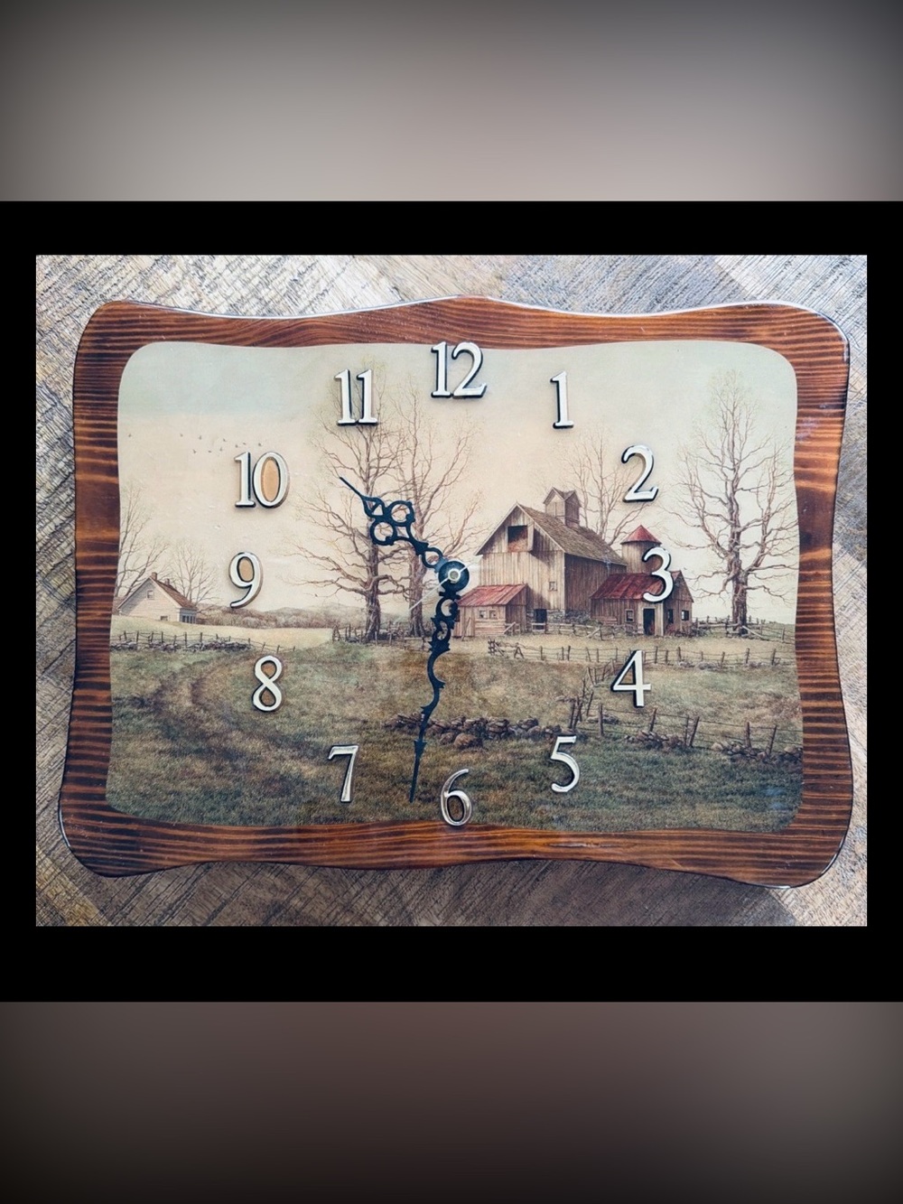 Vintage Wall Plaque With Working Clock Barn Farmhouse Country 14.5”x10.5 Tested